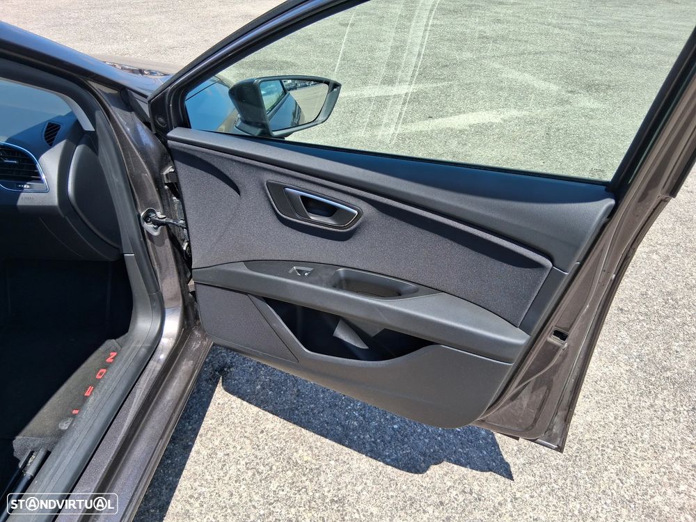 SEAT Leon 1.6 TDI Reference Ecomotive - 41