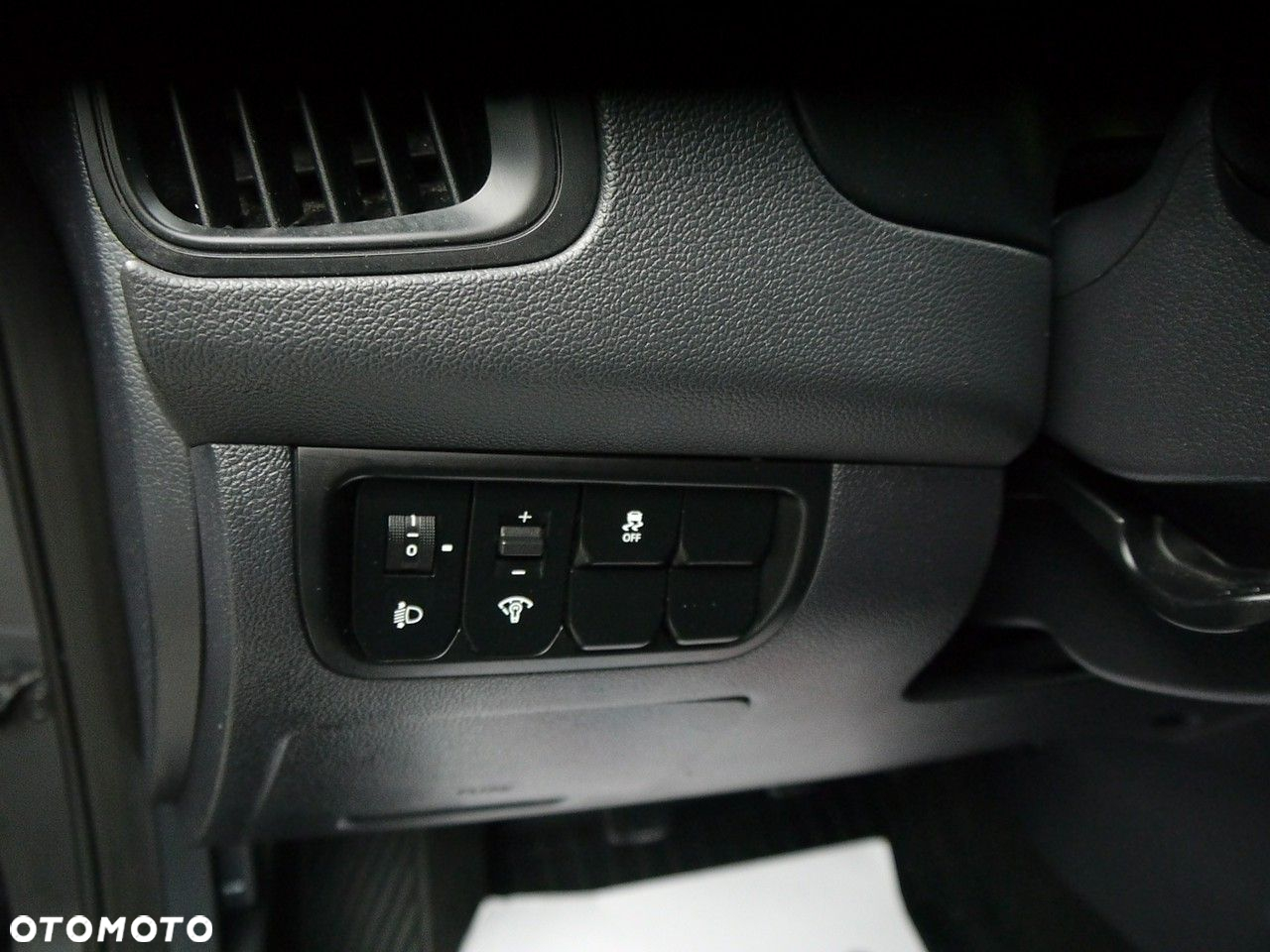 Kia Rio - 31