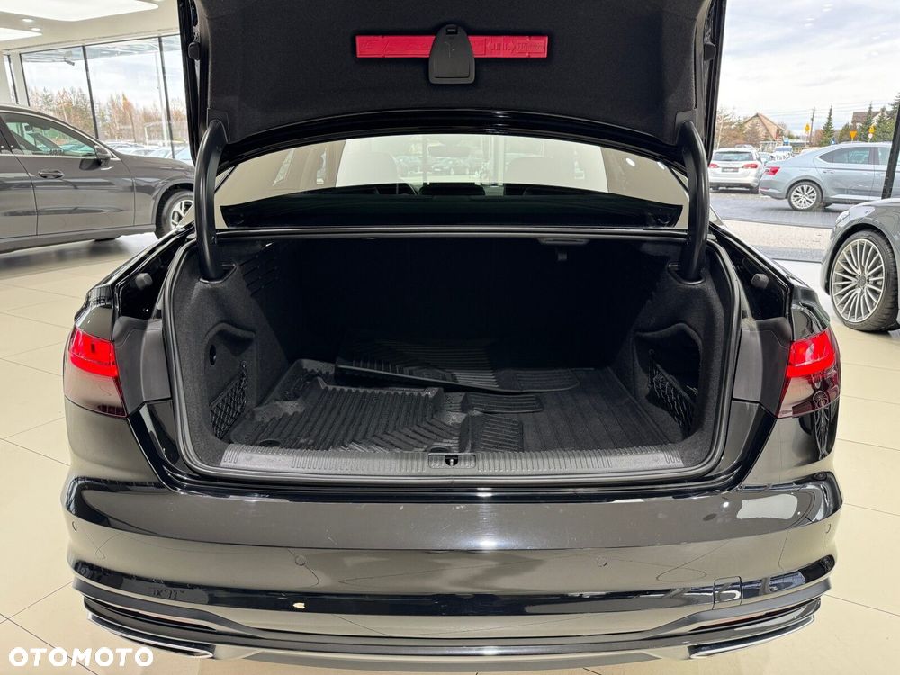 Audi A4 Limousine 45 TFSI S tronic - 17