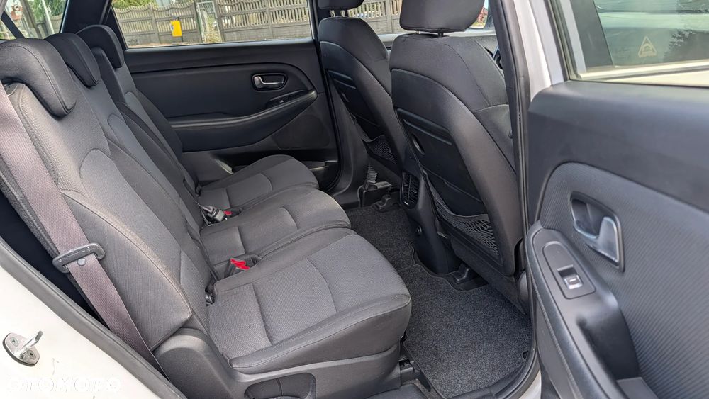 Kia Carens 1.7 CRDi 115 Dream Team Edition - 12