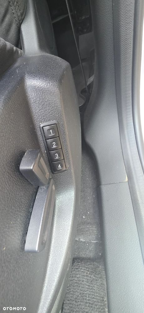 Ford S-Max 2.0 TDCi DPF Titanium X - 28