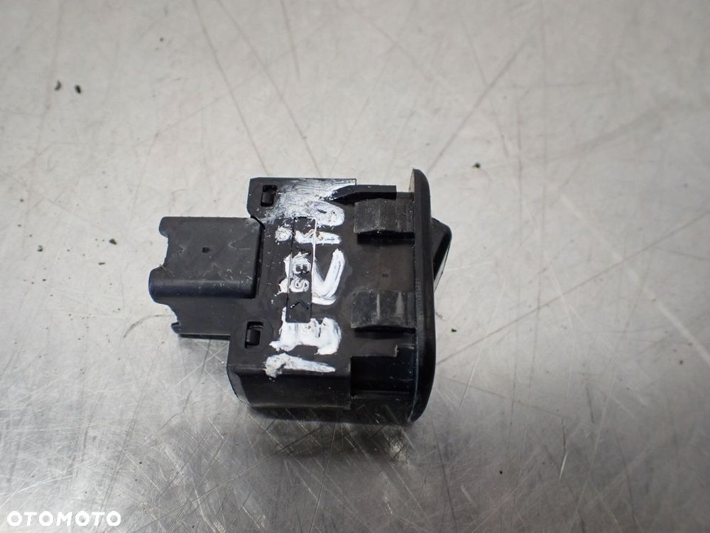 PRZEŁĄCZNIK PODGRZEWANIA SZYBY DAIHATSU TERIOS 1.3 - 1