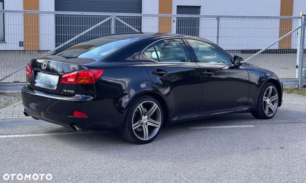Lexus IS 250 Luxury Line - 10