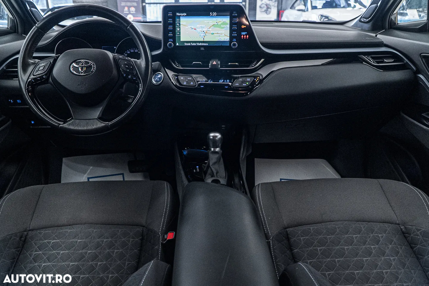 Toyota C-HR 2.0 HSD 184 CP 4x2 CVT Style - 36