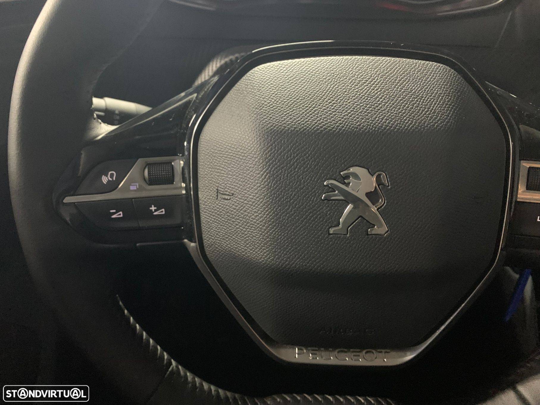 Peugeot 2008 1.2 PureTech Active Pack - 15