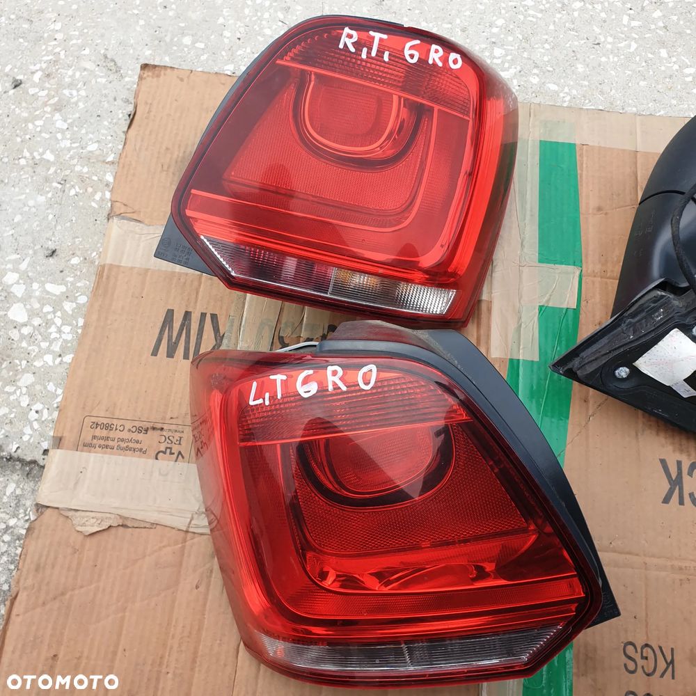 VW POLO 6R0  LAMPA LEWA PRAWA TYL 09- - 1