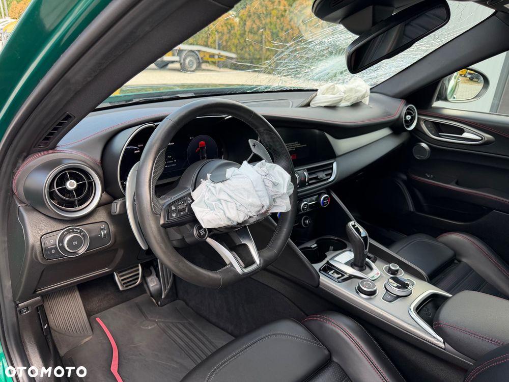 Alfa Romeo Giulia 2.0 Turbo Tributo Italiano Q4 - 18