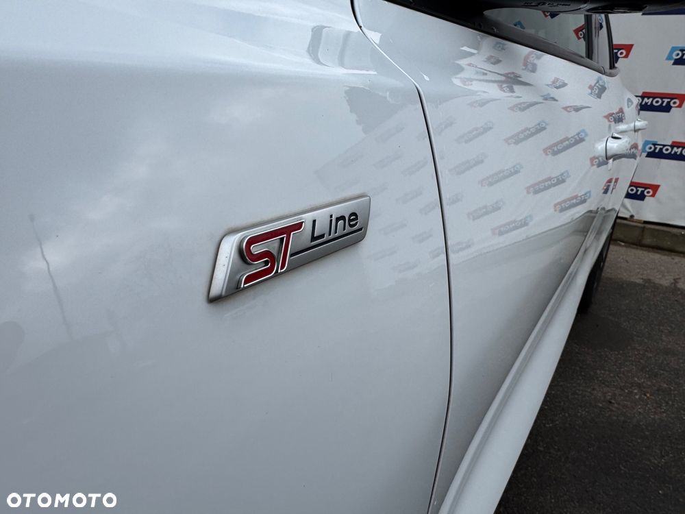 Ford Focus 1.5 EcoBlue Start-Stopp-System ST-LINE DESIGN - 4