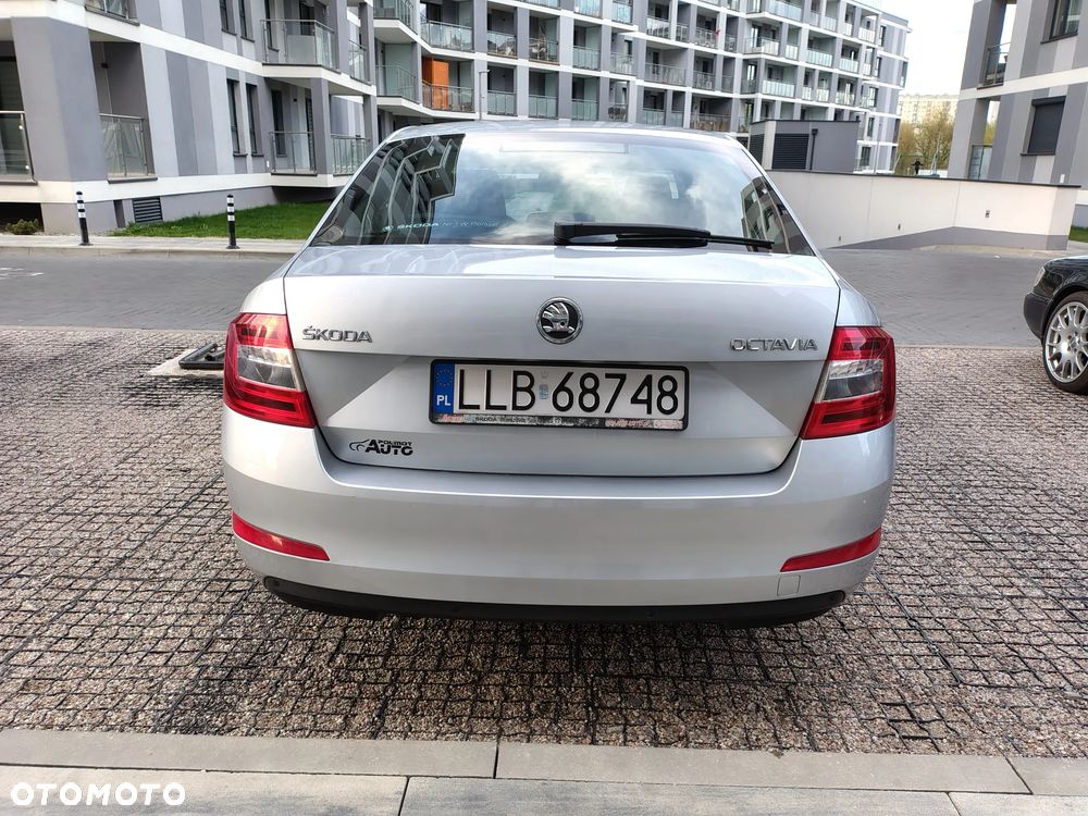 Skoda Octavia 1.4 TSI Ambition - 8
