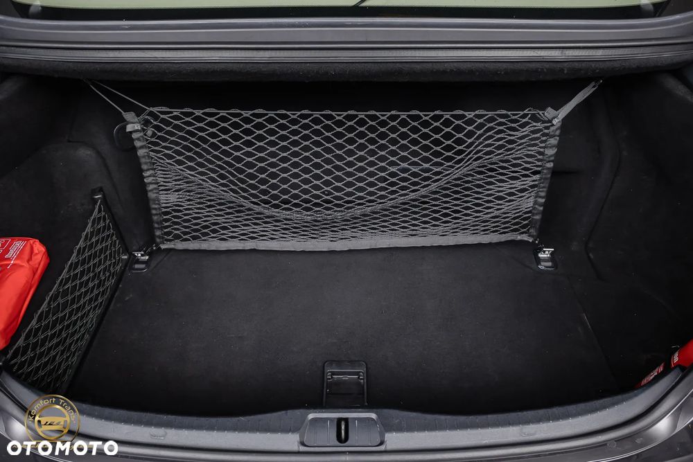 Lexus LS 600h Superior - 39