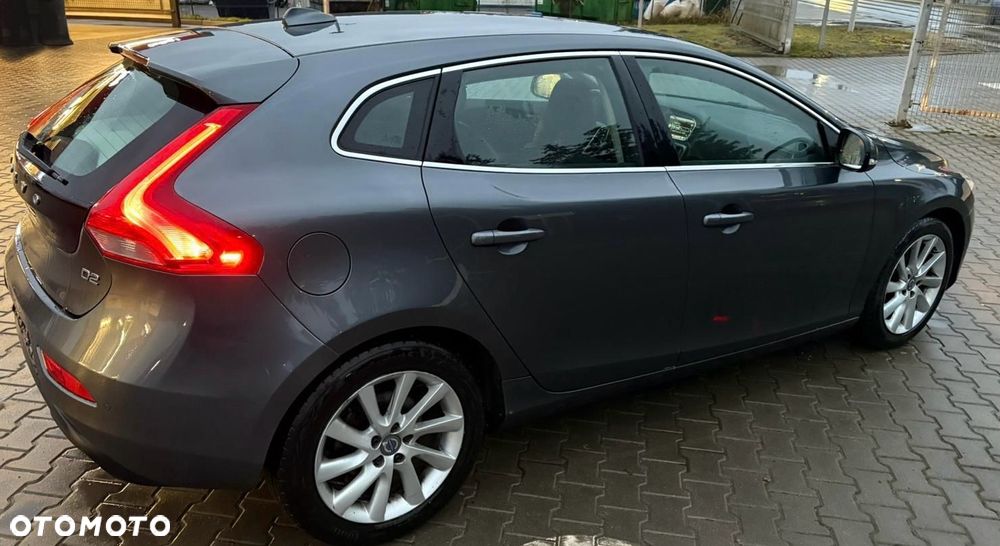 Volvo V40 D2 - 3