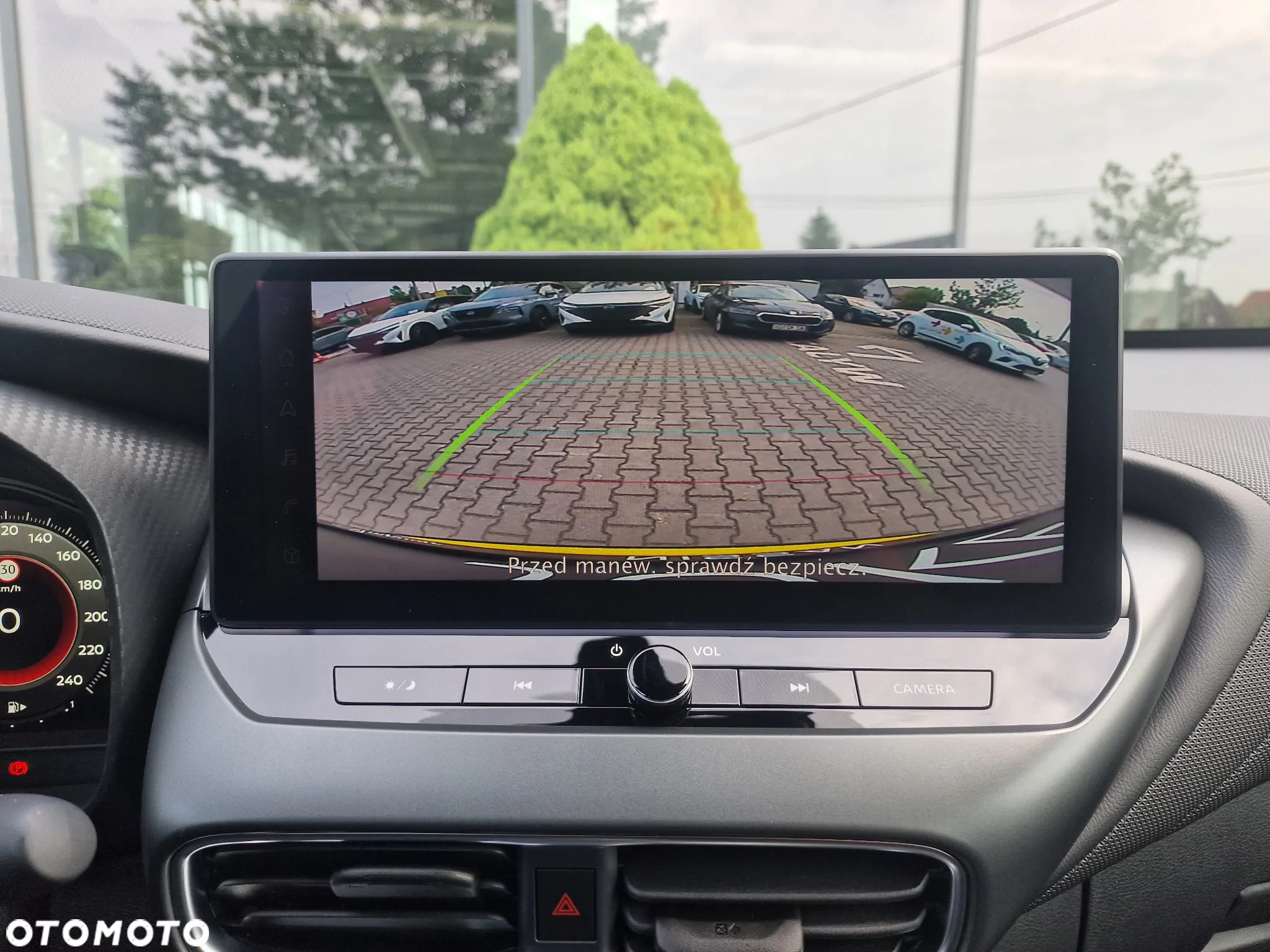Nissan Juke 1.0 DIG-T N-Connecta DCT - 11