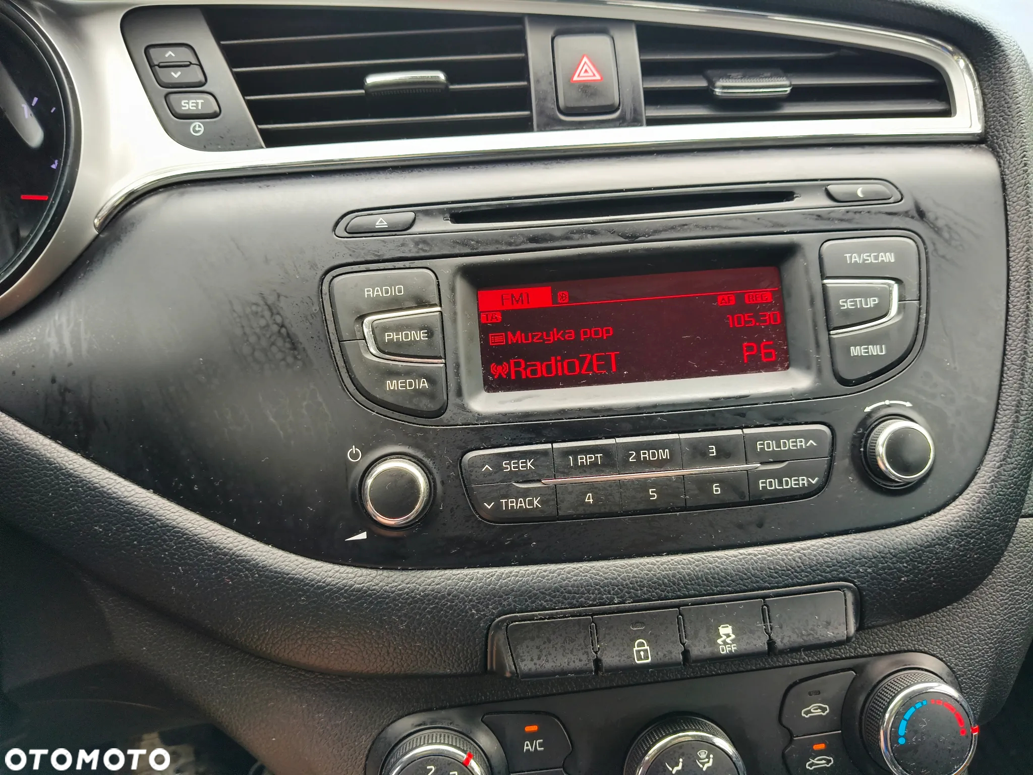 Kia Ceed Cee'd 1.4 CRDi M - 12