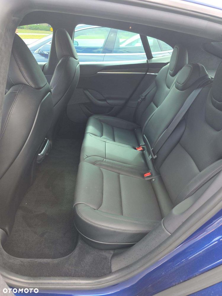 Tesla Model S AWD - 9
