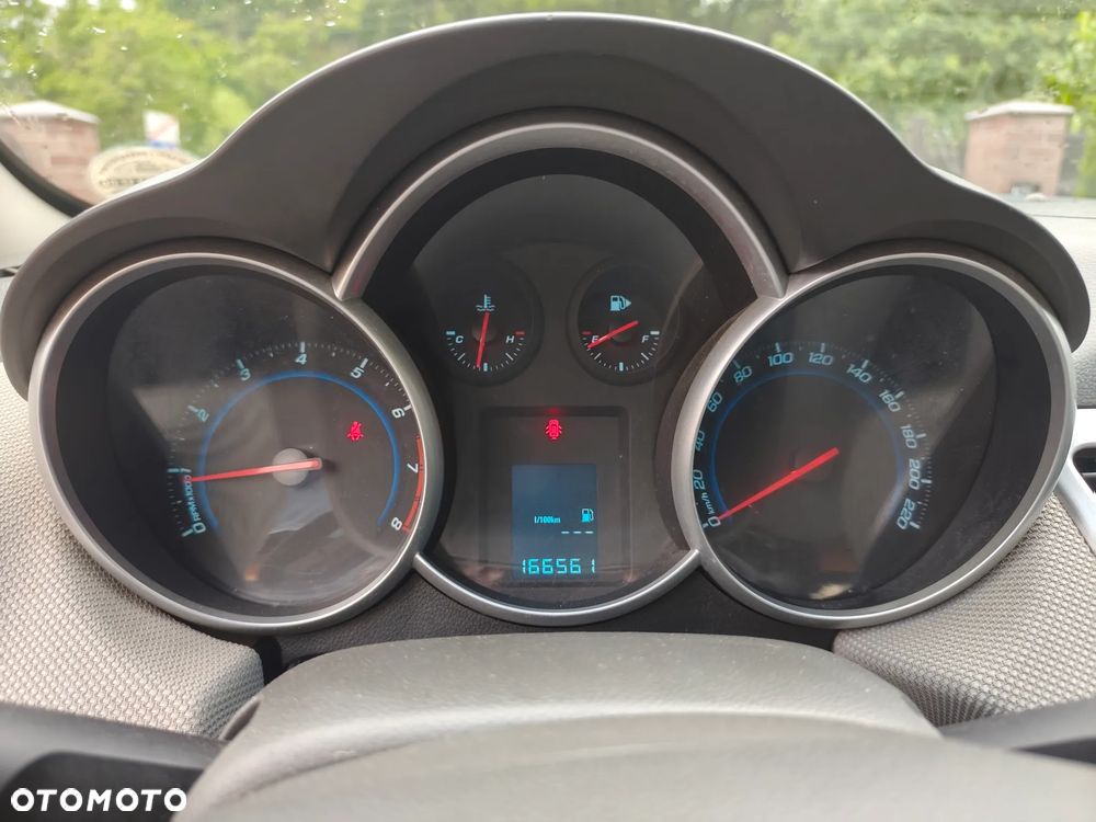 Chevrolet Cruze 1.6 - 21