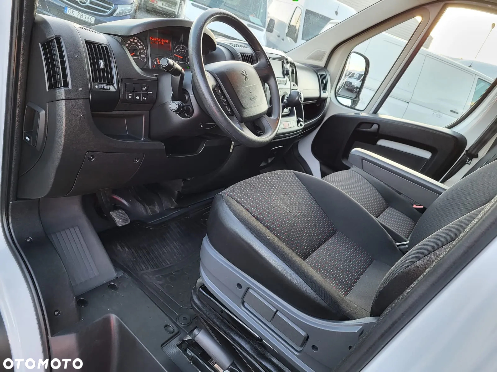 Peugeot BOXER 2.2 HDI -DOKA MAXI  7 OSÓB-SKRZYNIA 3,40m - 23