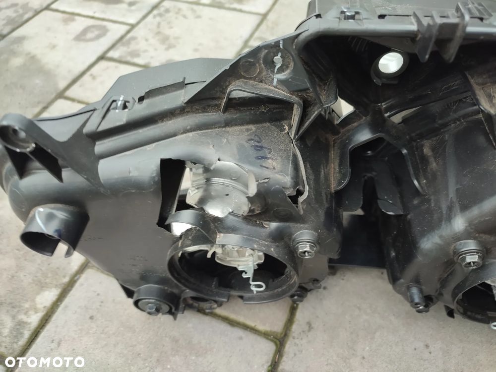 Lampa przód, reflektor Yamaha R3 - 18
