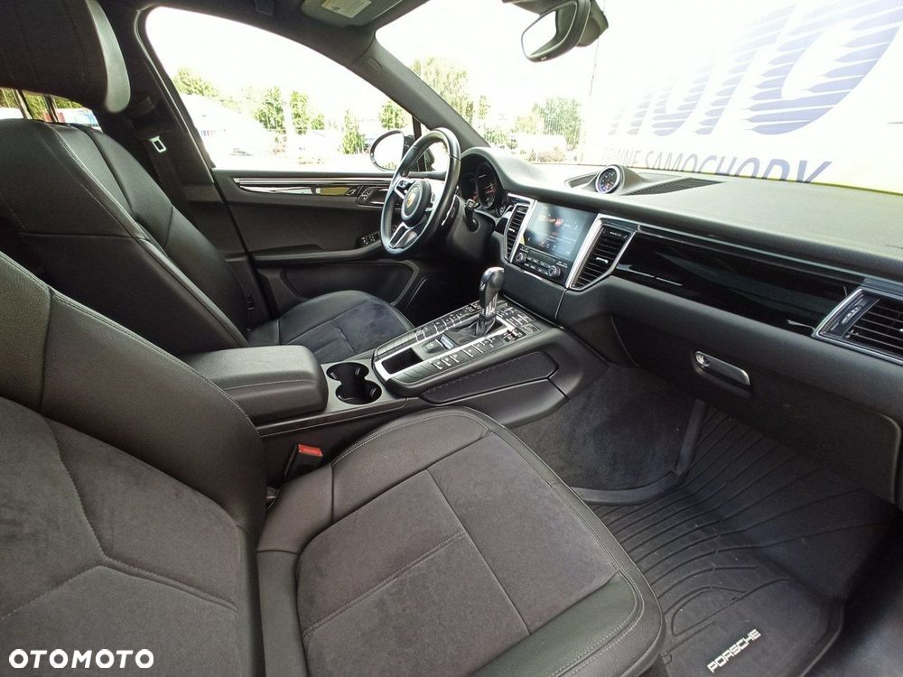 Porsche Macan - 13