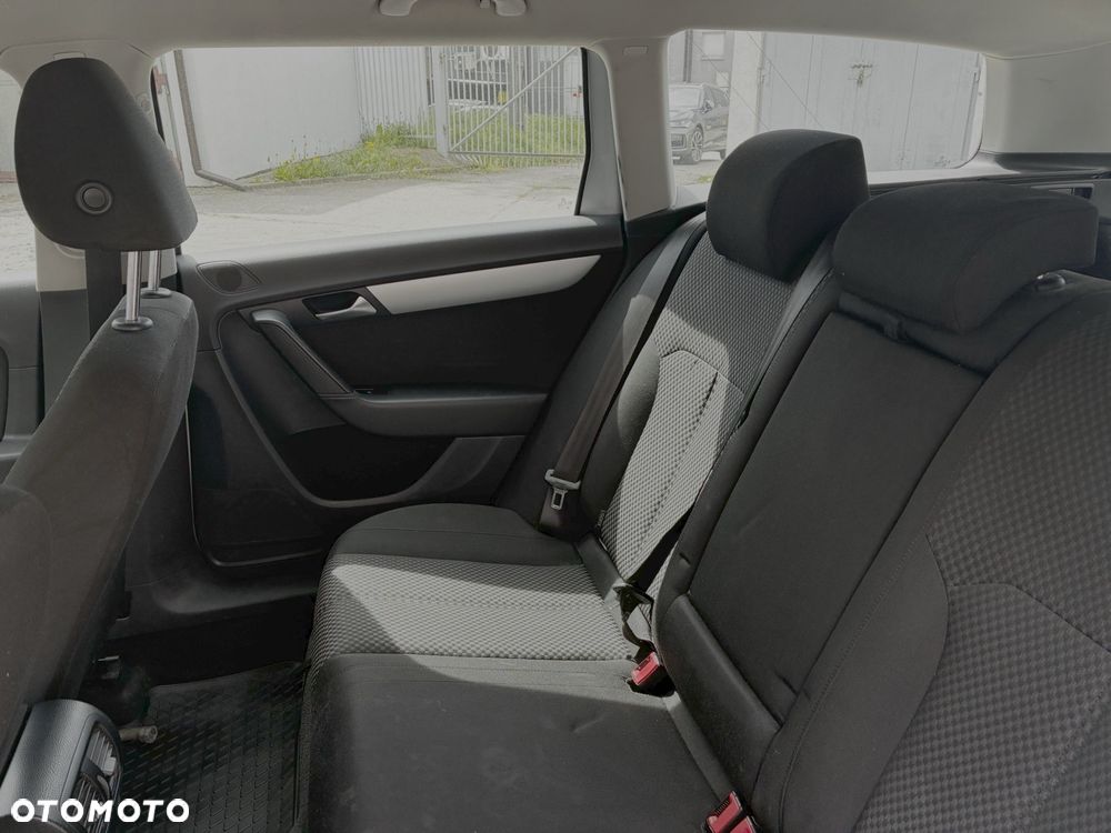 Volkswagen Passat 2.0 TDI Comfortline DSG - 2