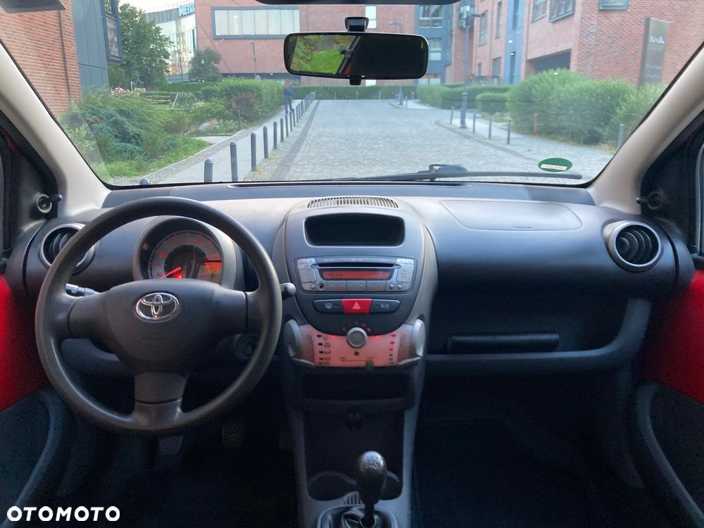 Toyota Aygo Cool - 12