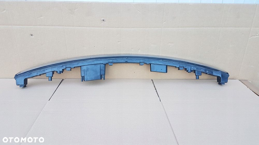 lampa przód blenda mercedes eqa led - 10