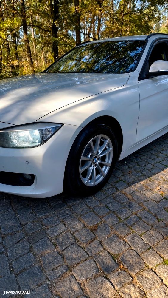 BMW 318 d Touring Auto Line Sport - 30