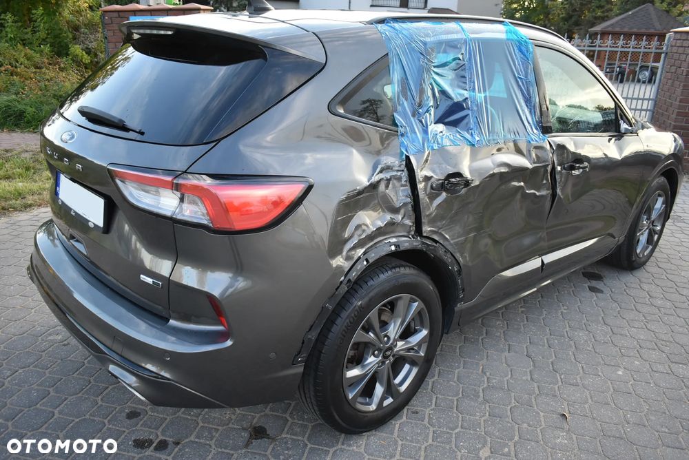 Ford Kuga 2.0 EcoBlue Hybrid ST-LINE - 11