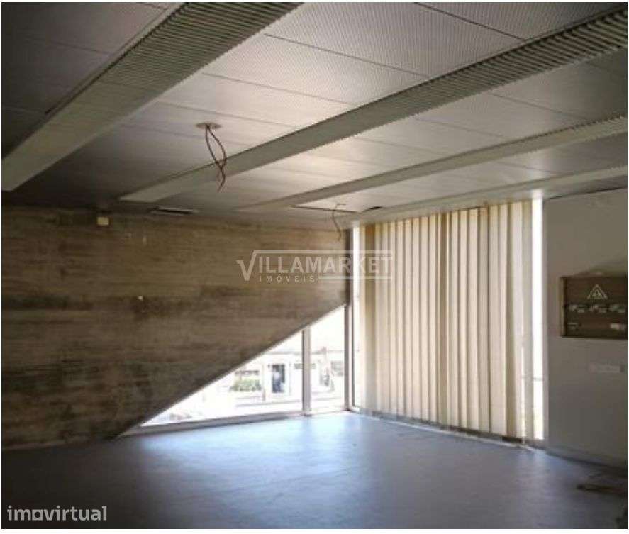 Edifício Comercial da banca composto por 2 pisos totalizando uma área - Grande imagem: 4/7