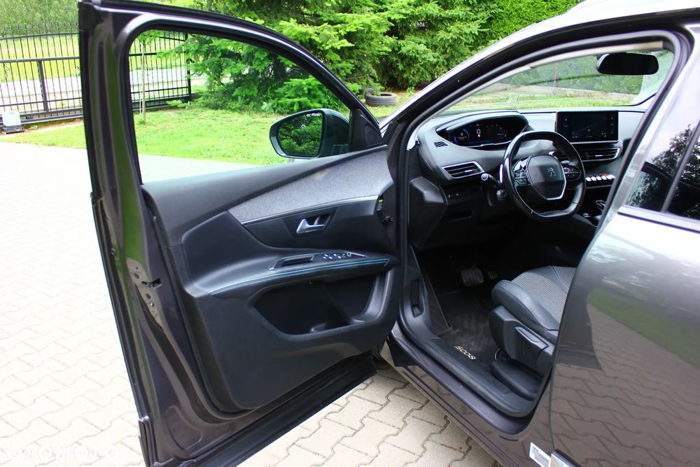 Peugeot 5008 BlueHDi 180 EAT8 Allure - 27