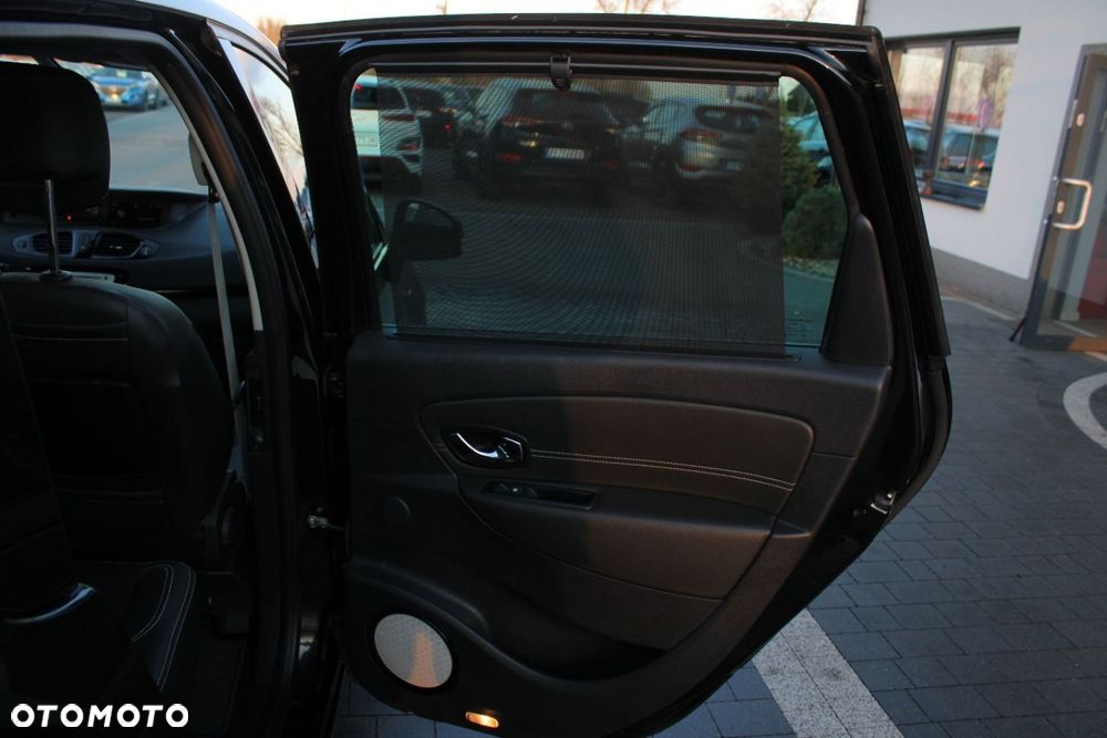 Renault Grand Scenic - 25