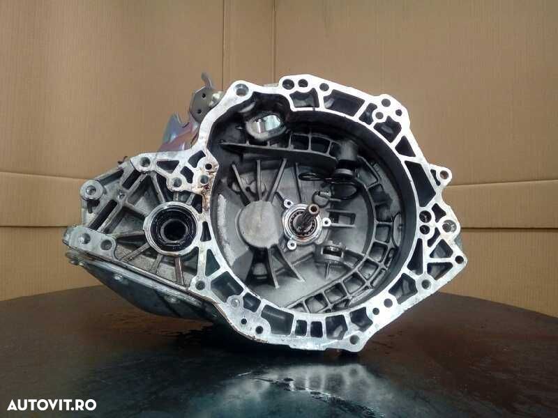 Cutie viteze SUZUKI SWIFT III; 1.3 - 2