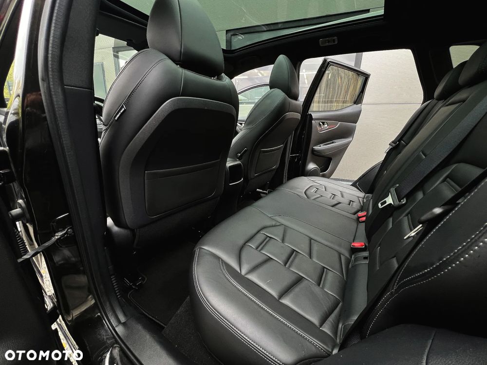 Nissan Qashqai 1.2 DIG-T TEKNA+ - 22