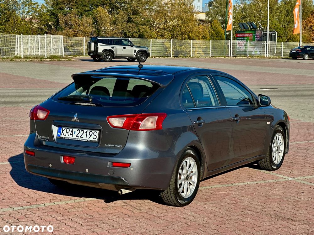 Mitsubishi Lancer - 3