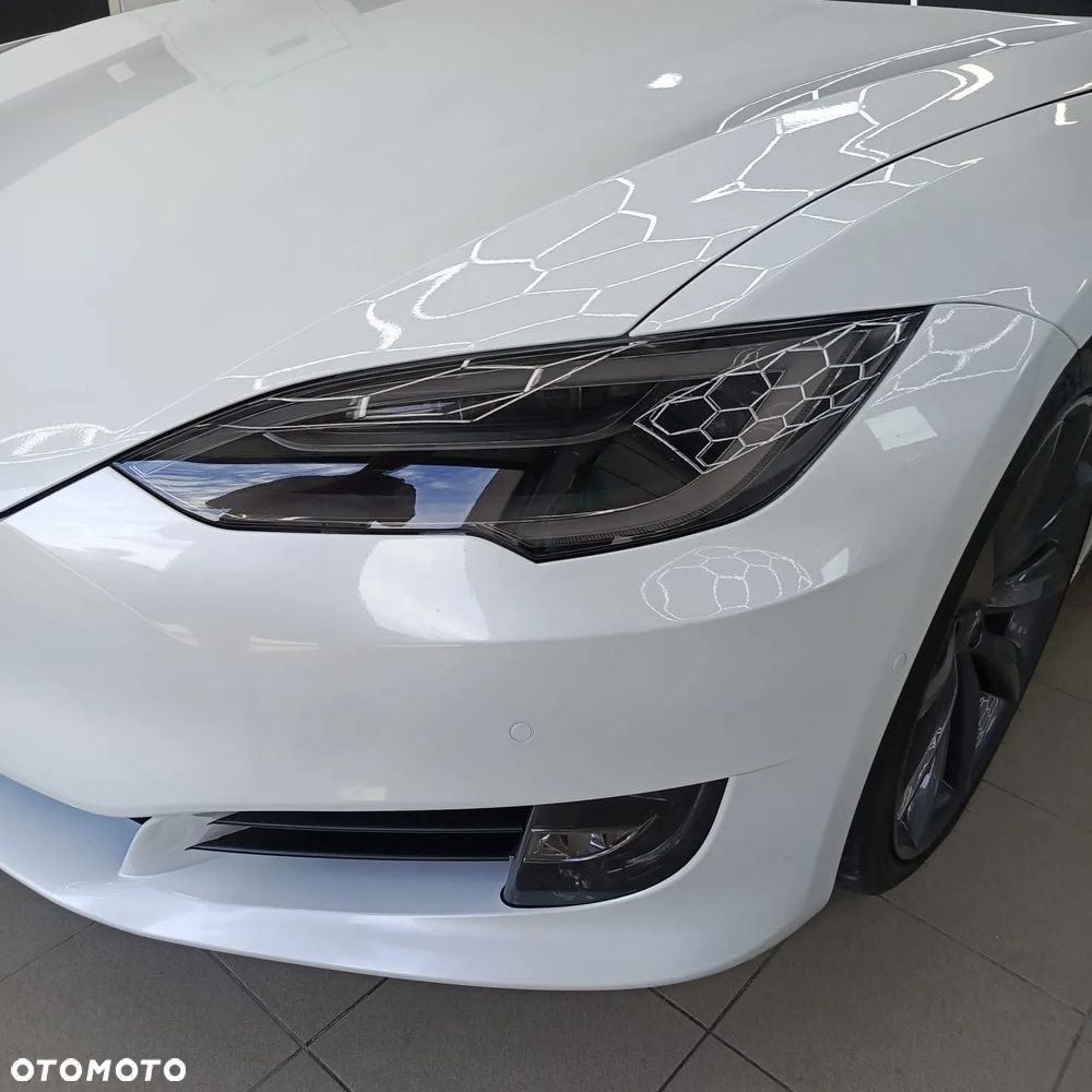 Tesla Model S Performance - 4