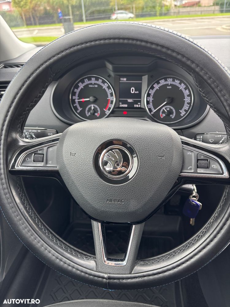 Skoda Octavia Combi Diesel 1.6 TDI Active - 12