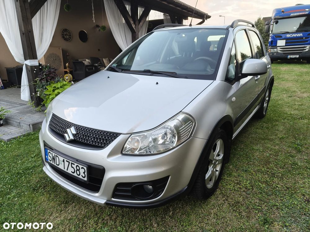 Suzuki SX4 1.6 Comfort Plus - 1