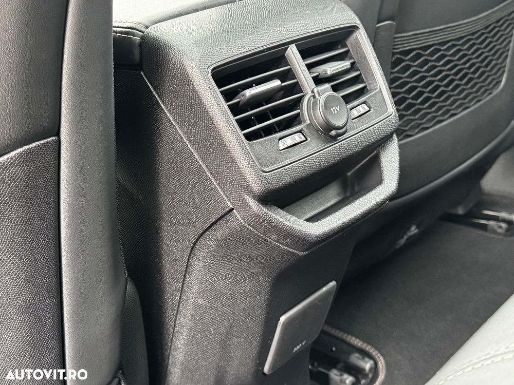 Peugeot 3008 PHEV EAT8 4X4 GT Pack - 25