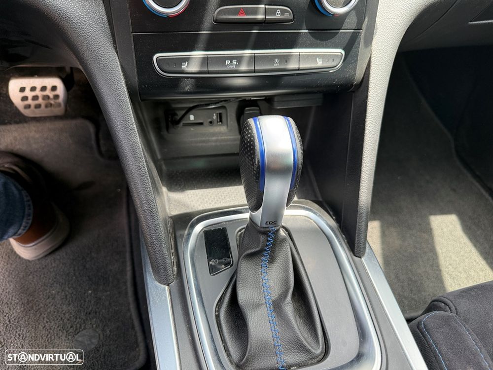 Renault Mégane ENERGY dCi 165 EDC GT - 16
