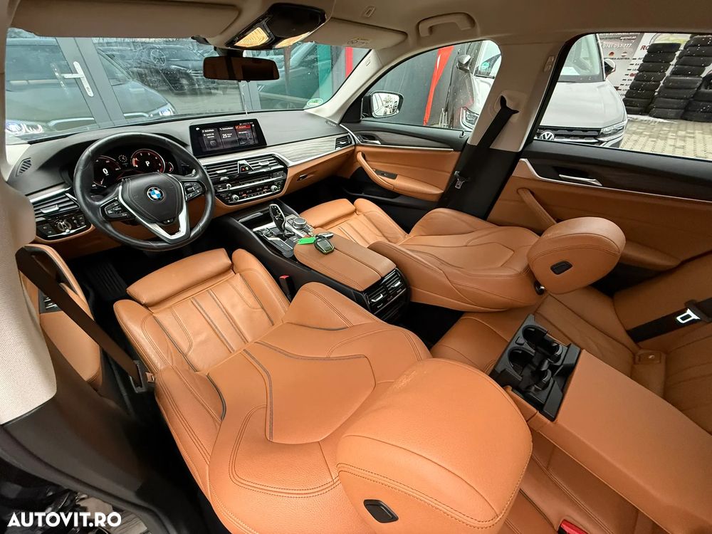 BMW Seria 5 520d Aut. Luxury Line - 16