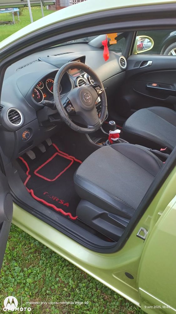 Opel Corsa 1.4 16V - 4