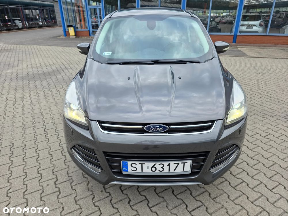 Ford Kuga 2.0 TDCi 2x4 Titanium - 23