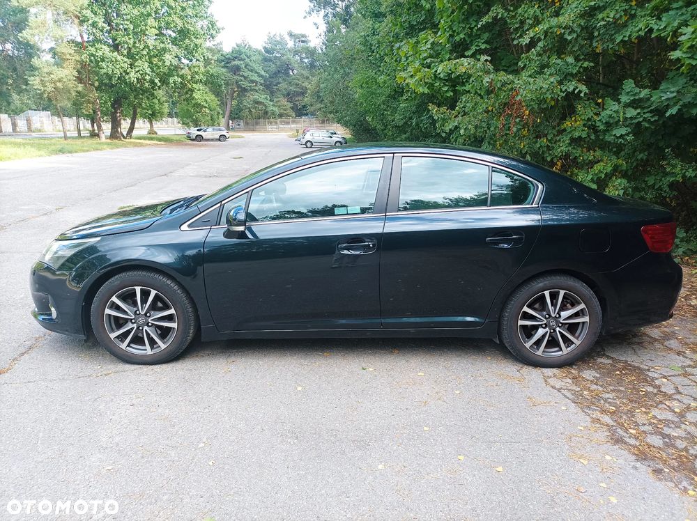 Toyota Avensis 1.8 Sol plus NAVI - 3