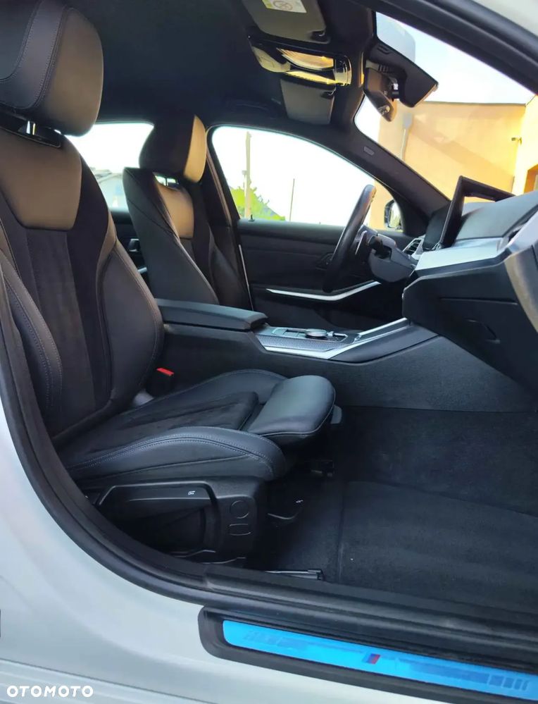 BMW Seria 3 318i M Sport - 18
