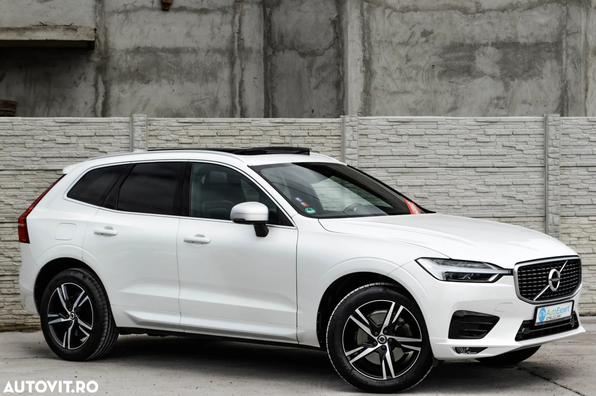 Volvo XC 60 T5 AWD Geartronic RDesign - 9