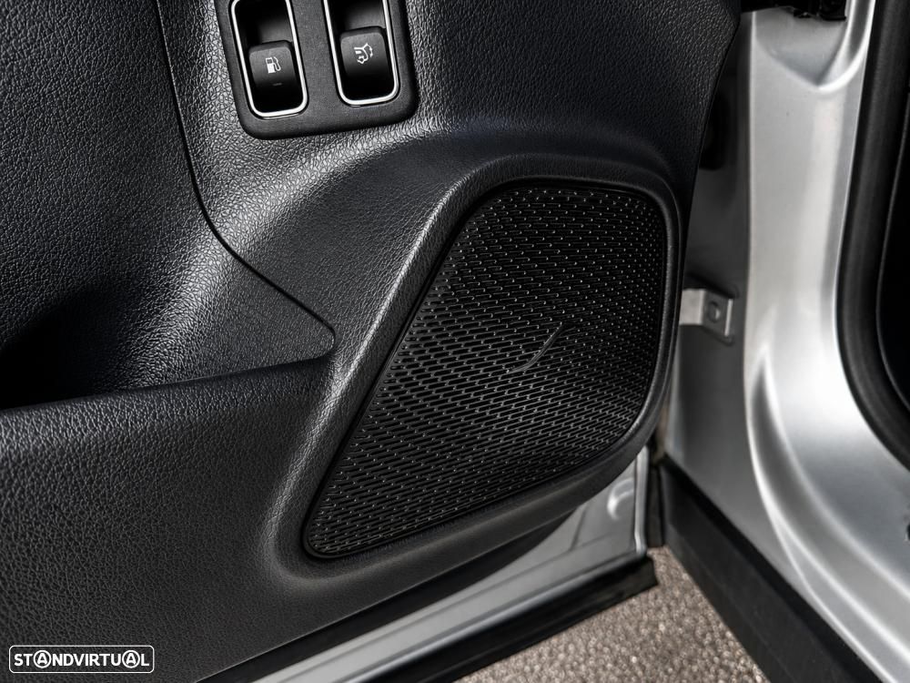 Mercedes-Benz GLA 250 e 8G-DCT AMG Line - 18