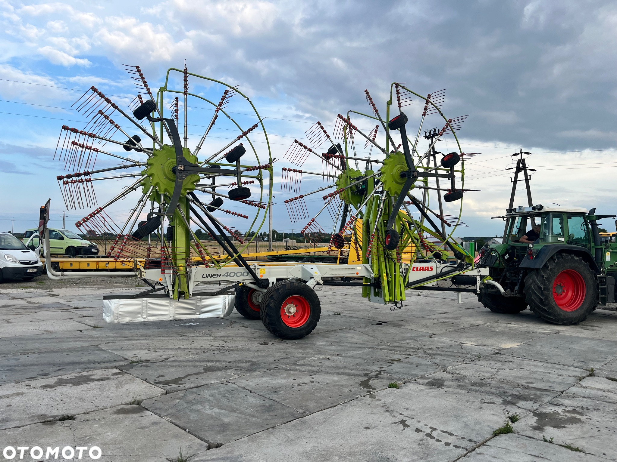 Claas Liner 4000 / zgrabiarka / 4 wirnikowa / 15 metrów / komputer ISOBUS - 4