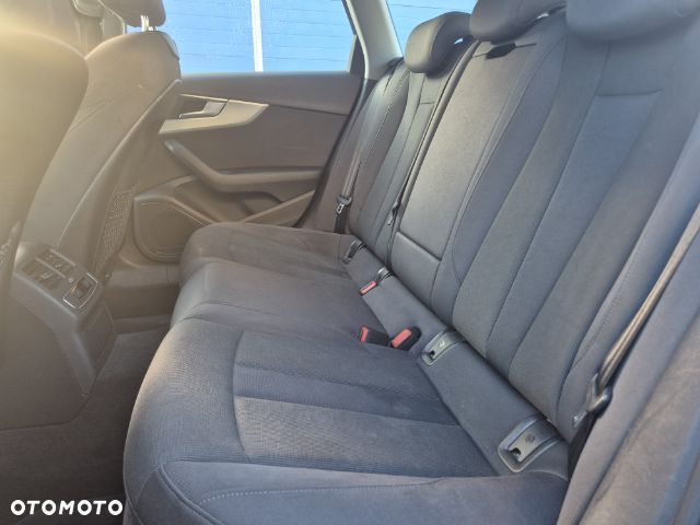 Audi A4 Avant 2.0 TFSI ultra sport - 19