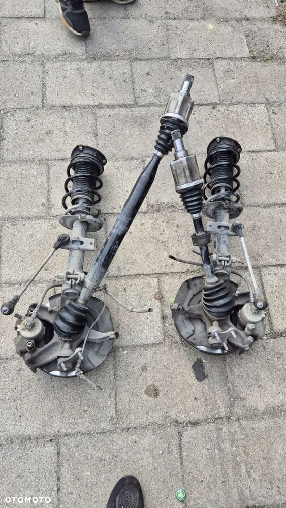 MCPHERSON ZWROTNICA LEWA VW TAIGO 2Q0413031EL 2Q0407255AD - 2