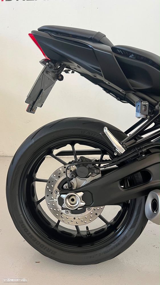 Yamaha MT-07 - 12