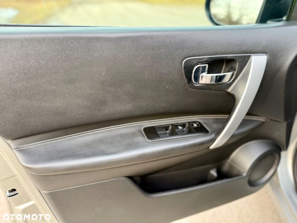 Nissan Qashqai 2.0 CVT tekna - 27